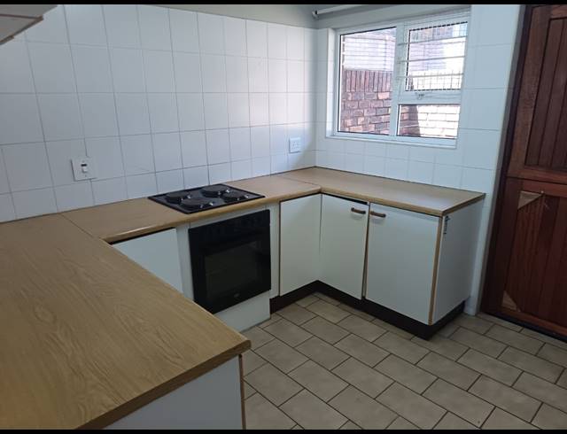 3 BEDROOM SIMPLEX RENTED IN ATHLONE PARK